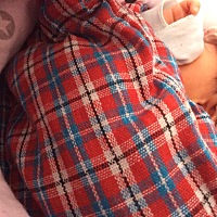 奶水太多也烦恼啊！整个孕期乳房都没出过水或者奶！还想着自己生完孩子之后是不是也没奶。我生完宝宝的...