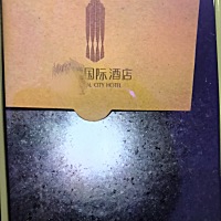 就从昨天晚上老公给手机我拿着手机，我就看了一下下，我看到了我不该看到的东西，结婚3年，现在怀孕14周...