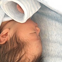 顺转剖，本来五天出院，结果高烧不退，多住了好几天，昨天出院，太痛苦了，7斤男宝宝，如公公所愿。