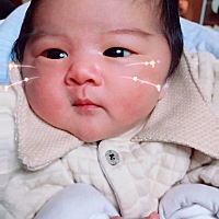 宝妈们，宝宝平时宝宝睡觉睡的好好的会突然抖一下然后大哭手握拳头脚蹬的很直有人知道是为什么吗？应该...