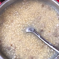 妈妈回去了，臭老公连饭都不会做，肚子好饿 又不想吃这种饭 想哭