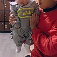 2018年11月30日顺产的8.88斤的胖小子（二胎麻麻），无侧切无撕裂，我以为我挨侧切定了，而且也觉得会撕...