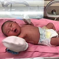 1月30日分泌物有点血丝一会就没了，第二天也没有了，到了第三天又有点了以为要生了就去医院检查了下医生...