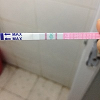 试纸加深了，在等待。