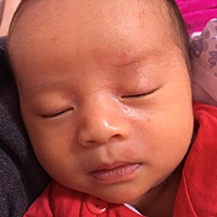 宝宝身上脸上长这种疹子。医生说是湿疹，看着像是热疹，一直不见好。越来越多，怎么才能让宝宝的疹子消...