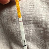 帮我看看 是怀孕了吗？我是1月31-2月1日排卵。差不多十天了。今早测得早孕试纸。姐妹们帮我看下。