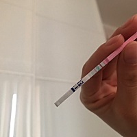 末次月经1.17，今天早上晨尿测的，这是怀了吗