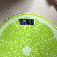 在老公眼里，带孩子就是在正常不过的事情了，他是甩手掌柜。只有体重能证明，我有多辛苦