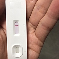 31号晚上同房的，现在测还是这样，感觉能看到印呢，可能心里原因