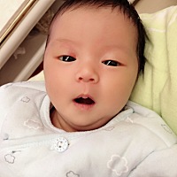 还有一天满月了脚上长了一个胎记