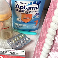 各位宝妈   新生儿婴儿给吃什么牌子的奶粉好？   羊奶好还是牛奶粉好点？求推荐。  母乳不够吃