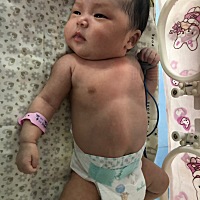 宝宝生病了 送去医院4天了 妈妈好想你 希望我的宝宝快点好起来