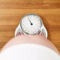 孕期你的体重长了多少？该如何合理的控制体重呢？  怀孕早期就是怀孕的前三个月，标准的体重增加为2...