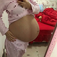 36周的肚子，感觉快要撑破了一样😞好想快点发动啊！每天走路都累！宝妈们觉得我这肚型是男还是女呢？...