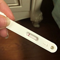 这是什么情况，感觉有一条浅浅的线，怀没怀啊