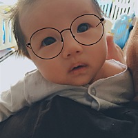 有点斯文的模样