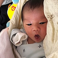 宝妈们，宝宝出生多久剃胎毛合适呀