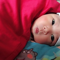 特别讨厌喂奶的时候有人在旁边还盯着你看，我婆婆每次只要看见我在喂奶就盯着看，天天念叨奶是不是不够...