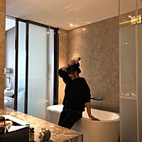 排卵十天的时候查血，没中。可今早偏还梦见蛇咬我手指。硬是稳住没有再去测试纸。这月应该是没戏的吧？...