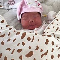 昨天凌晨三点突然胎膜早破了，赶紧去医院，下午四点进手术室五点三十五刨宫产女宝宝。整个孕期见了我的...