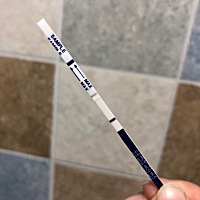 估计是太想怀上了吧，每次测都感觉有一道浅浅的！末次月经24号，有木有测出来的？