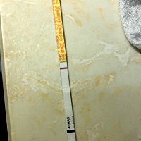 排卵第八天。有人看到印吗？很意念。是炸忽还是？