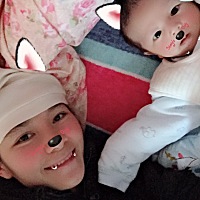 凌晨三点到现在一直不肯睡觉😂