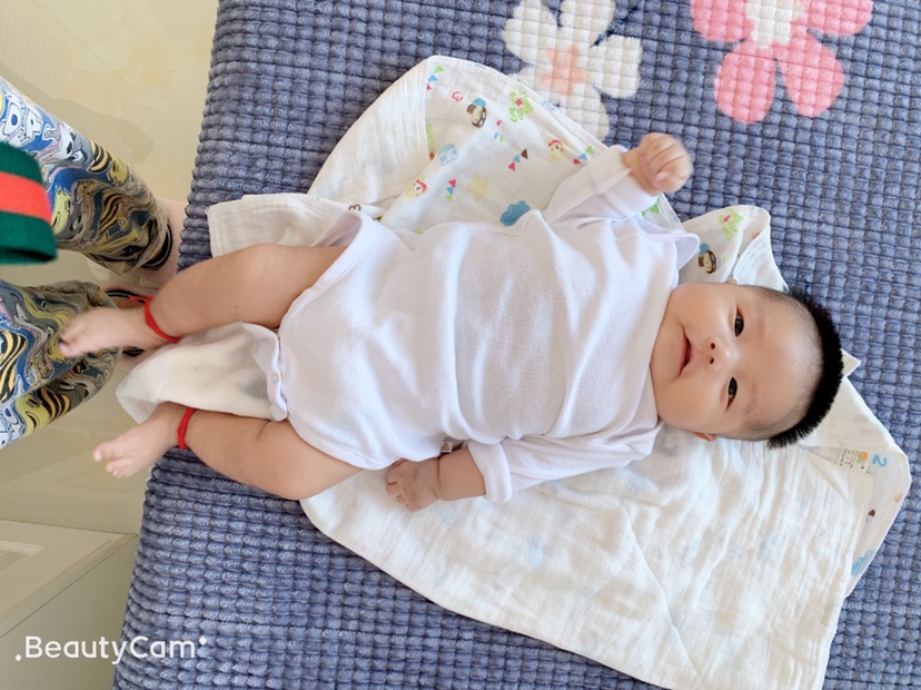 宝宝出生两月十一天了、好快呀、请问大家都用的sg