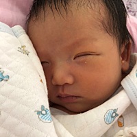 我家宝宝虚眼时是双眼皮睁开就单眼皮了了，以后会变双眼皮吗？大概几个月会变呀？