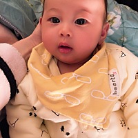 闹夜真的好烦。头疼…一个人带小孩真累。同款宝妈有吗？