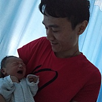 接健康男宝了，2.23号晚上7.11分剖腹产男宝一枚。6.8斤传你们 心想事成！