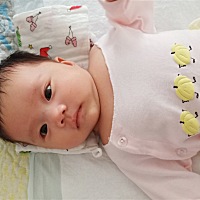 一个多月的佩奇，自己家的宝，怎么看都好😁😁