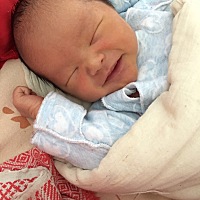 我的宝宝十天了，贴别乖，还有二十天才出月子，有点难熬！