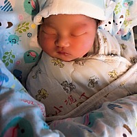 说说我的经历，超过预产期26号早上去检查然后医生说公开已开2公开，立即办住院开始有阵痛晚上五点多医生...