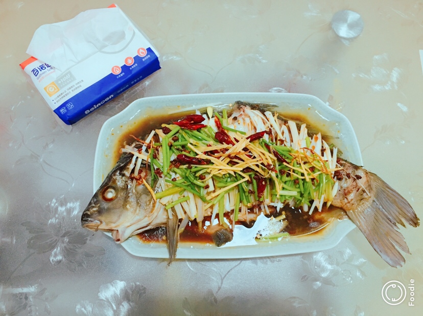 油泼鲫鱼