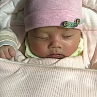 一个人带娃儿累一点没啥不好，只要宝宝健健康康，希望大家都顺顺利利。佩奇一枚❤