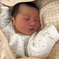 2.19顺产男宝宝一枚。6.4斤