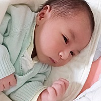 终于卸货了，39+5超快顺产小帅哥一枚7.3斤，凌晨十二点半开始有规律的宫缩，后面慢慢越来越疼了，一...