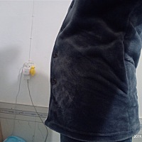 怀孕三个月零八天，肚子大的很，有同款的宝妈没有