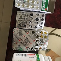 快三个月了，有经验的宝妈帮忙看下，需要吃什么好呢？？谢谢    。   叶酸刚怀孕开始吃的，孕酮是医生开...