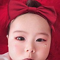 宝宝们都多大出去透气晒太阳的，刚出门会因为不适应而生病吗？我宝宝90天了还没出过门。