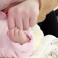 1个月零5天，宝宝👶终于攒肚子啦，开心😄，就是不知道她会不会不舒服呢