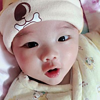 眼睛成功遗传了你的老汉，为什么不像你妈咪的大眼睛呢？😢😢😢😢😢😢😢😢😢😢😢