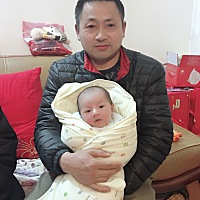 做满月酒爸妈在我家待了两天的时间，热闹了几天，现在又走了，顿时又觉得心里空落落的。娘家离婆家开车...