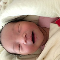 有了宝宝，生活感觉天翻地覆的变化，每天睡不够，还有带来身体上的疼痛。每一想到这些，就委屈的想哭。...