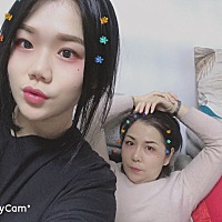 有没有宝妈有婆婆带宝宝 却喜欢自己带宝宝的 妈妈？附带一张准妈妈 准外婆 还有新上任的铲屎官（猫咪 全...