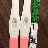 2月4号的大姨妈 2月9号走的 21号的排卵期 离大姨妈还有两三天 连测了三天了都是弱阳 这是中了还是假阳性...