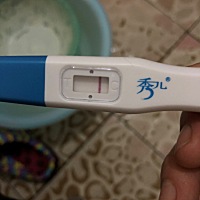 一直测不出来、大姨妈也不来、肚子老是不舒服、心好累、不知道我那来的勇气要二胎😒😒😒😒