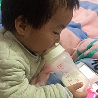 是不是宝妈基本都是孩子睡着了开始玩手机😄😄