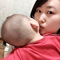 闹觉，一直哭，又闹心又心疼啊